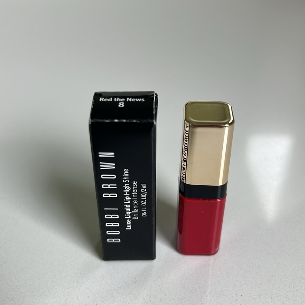 NWT Bobbi Brown mini liquid lip; perfect color for a festive holiday